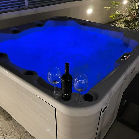 Vila Crowonder Harbor Villa- Luxury Wellness With Heated Pool And Jacuzzi! *