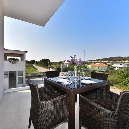 Crowonder Harbor Villa- Luxury Wellness With Heated Pool And Jacuzzi! Vila Bibinje