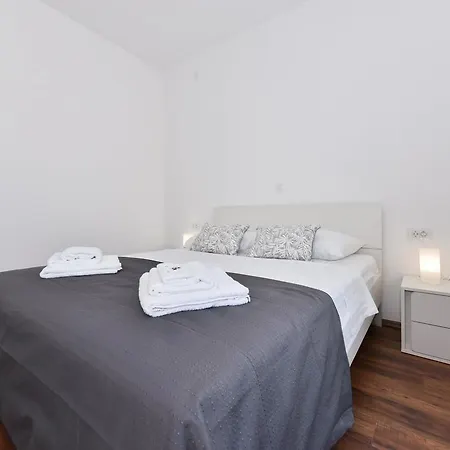 Crowonder Harbor Villa- Luxury Wellness With Heated Pool And Jacuzzi! Vila