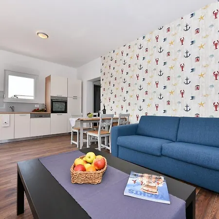 Crowonder Harbor Villa- Luxury Wellness With Heated Pool And Jacuzzi! Vila
