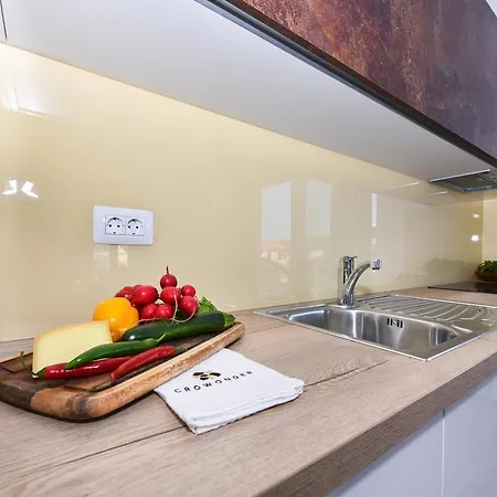 Crowonder Harbor Villa- Luxury Wellness With Heated Pool And Jacuzzi! Bibinje