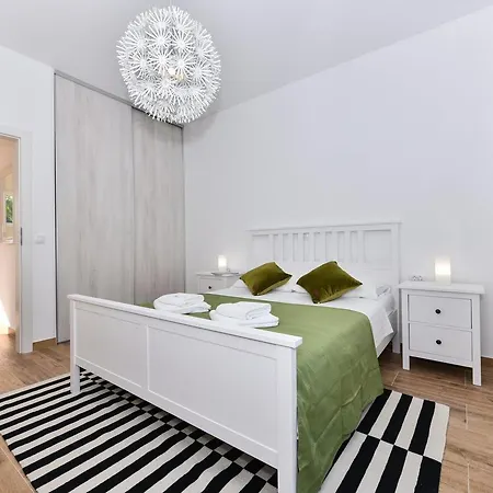 Crowonder Harbor Villa- Luxury Wellness With Heated Pool And Jacuzzi! Vila *