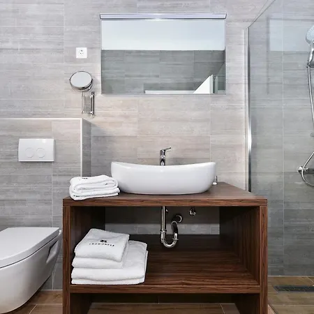 Vila Crowonder Harbor Villa- Luxury Wellness With Heated Pool And Jacuzzi! *